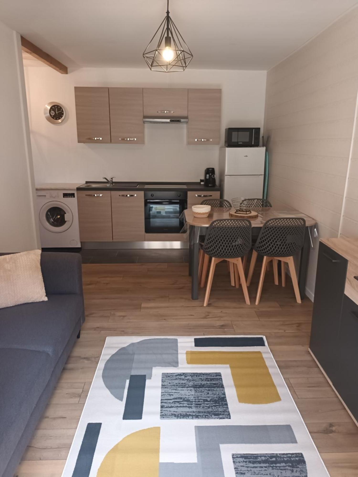 Le Samui Villa Saint-Hilaire-sur-Yerre Екстериор снимка